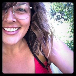 Meet your Posher, Jaquelyn